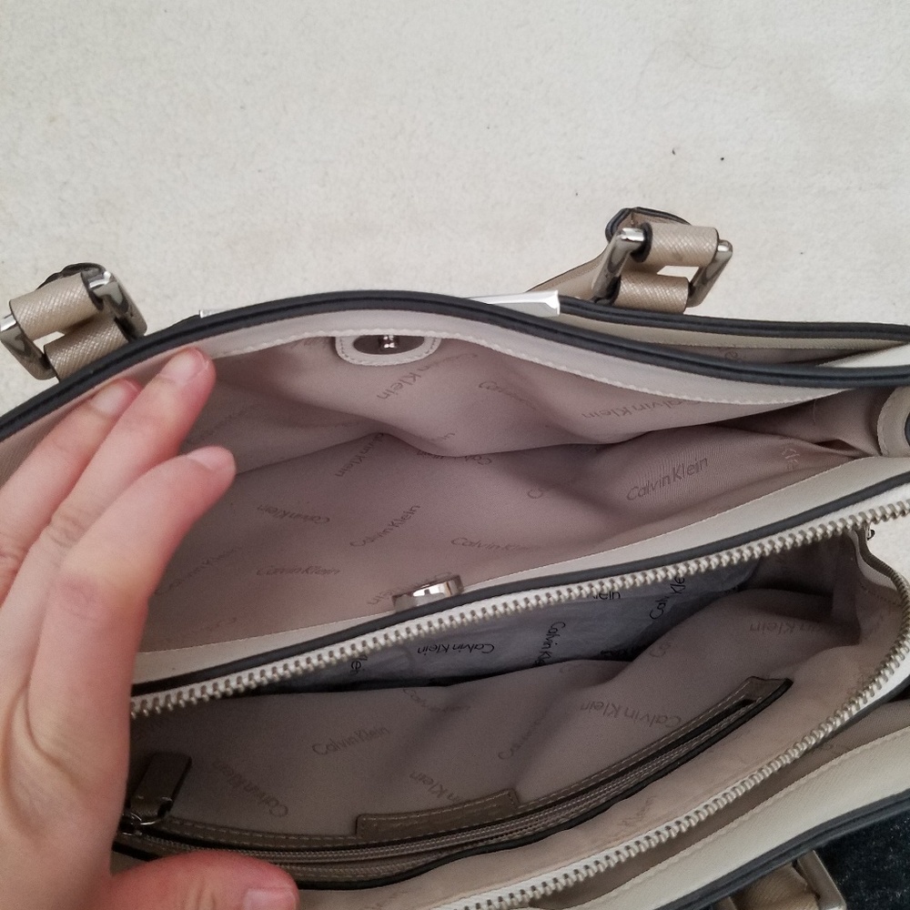 Cream CK Bag - Picture 4 of 4